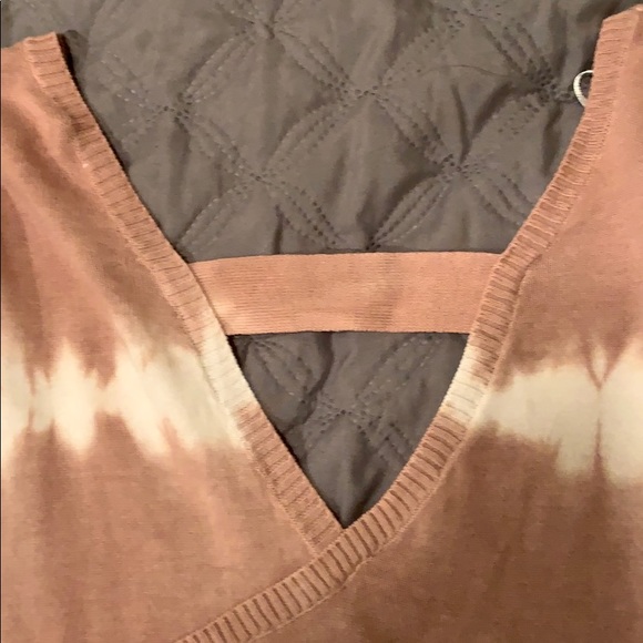 Pink Tie Dye Cropped sweater with cutout back - Picture 3 of 3